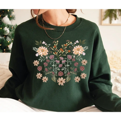 Vintage Style Wildflowers Graphic Sweatshirt for Women Vintage Style Boho Flowers Sweatshirt Christmas Mama Grma